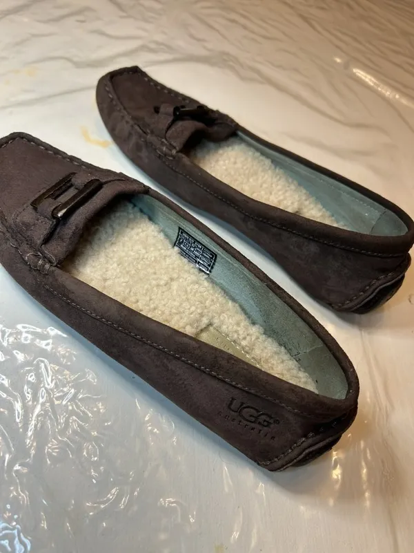 UGG Australia loafers size 7 - Image 2