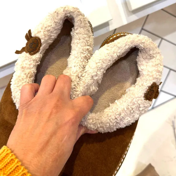 ARIAT WOMEN'S MELODY SLIPPERS chocolate suede polar fleece linings size 7.5/8 - Image 9