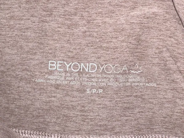 Beyond Yoga Set Tank & Leggings size small - Image 4