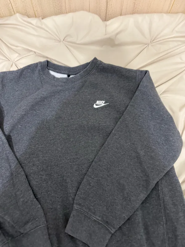 Nike Unisex Crewneck Sweatshirt - Image 3