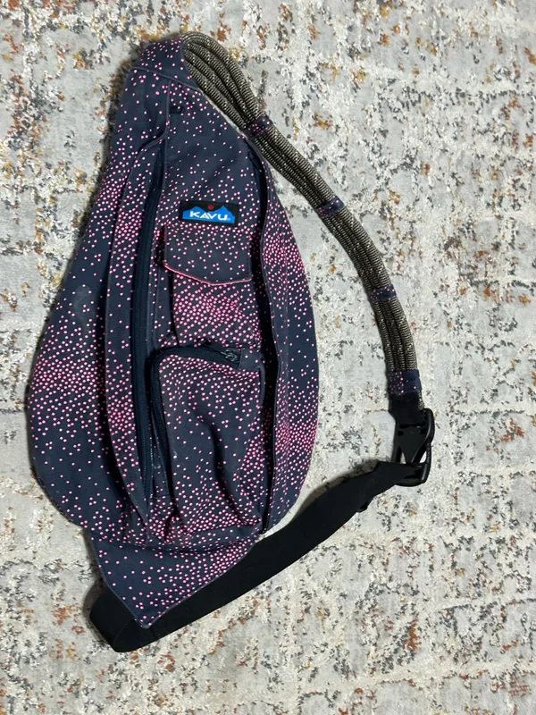 Kavu rope sling large crossbody bag blue pink - Image 10
