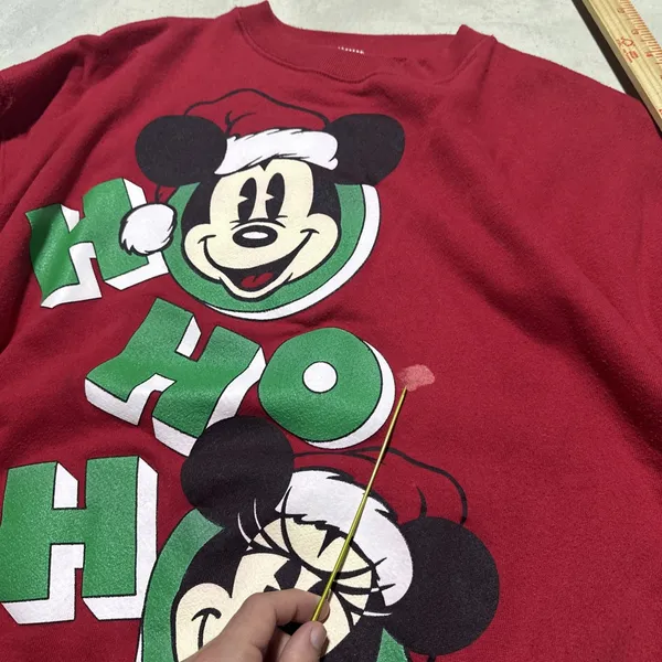 Vintage Mickey & Co Christmas Sweatshirt SZ XL Red Graphic Walt Disney Mouse - Image 7
