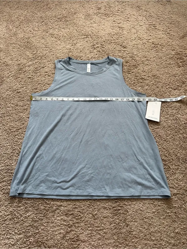 Athleta Blue Vital Tank 2.0 Size XL - Image 9