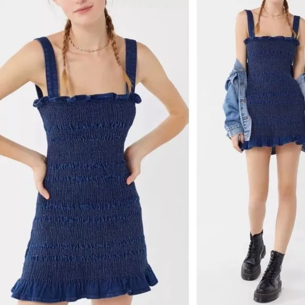 Urban Outfitters denim smocked mini dress size 6 - Image 2