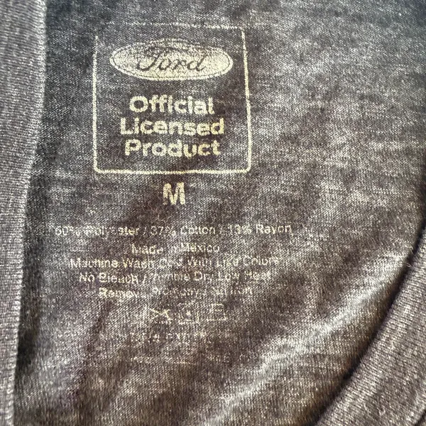 Ford Mustang Women's Grey Soft Graphic T-Shirt Size Medium - Image 4