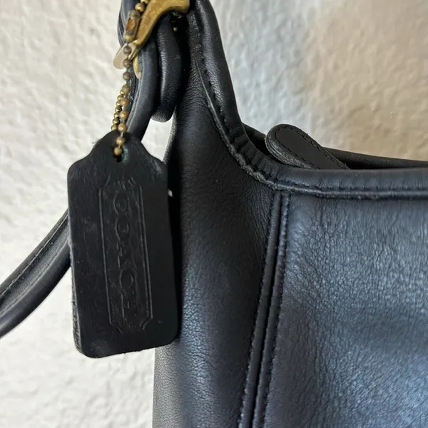 Coach Vintage Black Classic Legacy Shoulder Bag Purse - Image 9