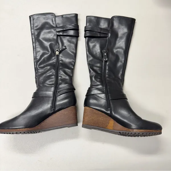 Dr Scholls Black Faux Leather Mini Wedge Knee High Boots Womens 7.5 Fall Riding - Image 2