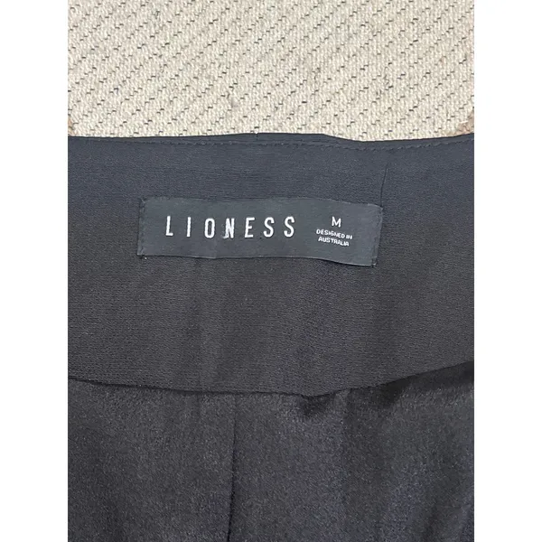Lioness Gisele Vest Black Tailored Sleeveless Button Front Vest Size M NWOT - Image 4