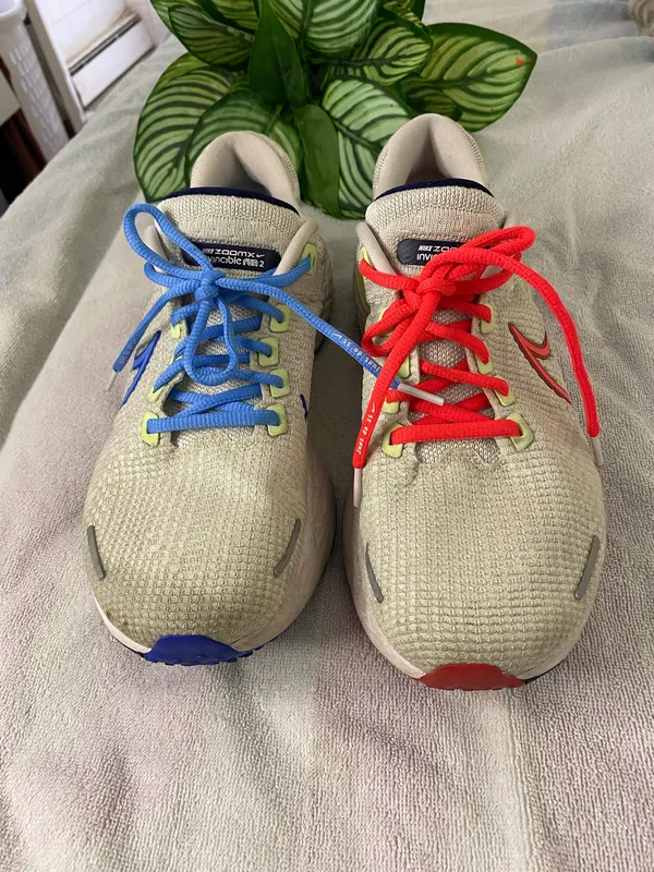 Nike Women ZoomX Invincible Run Flyknit 2 Mismatch Light Size 10 - Image 2