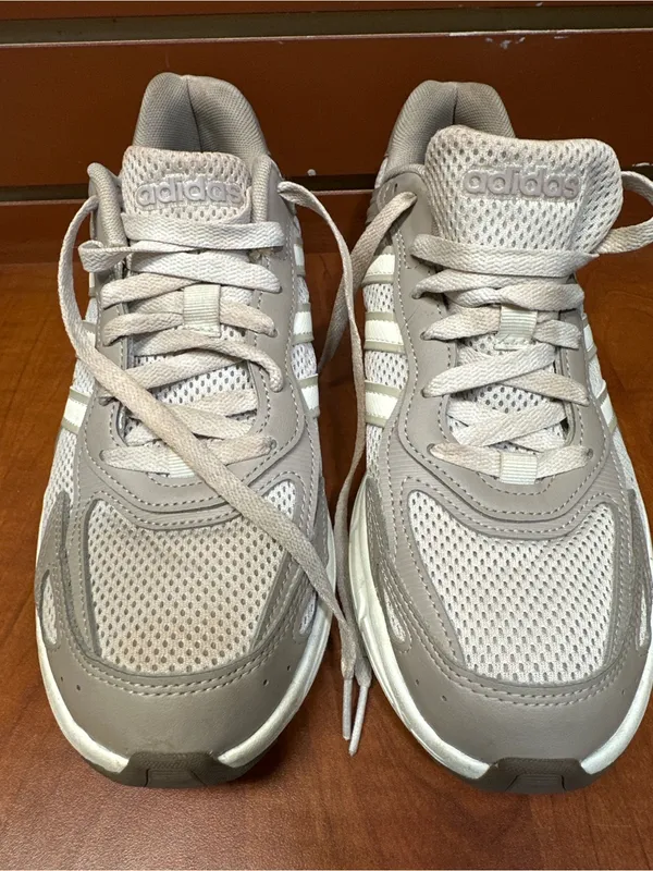 adidas Women's Beige and White Low-Top Sneakers - Image 5