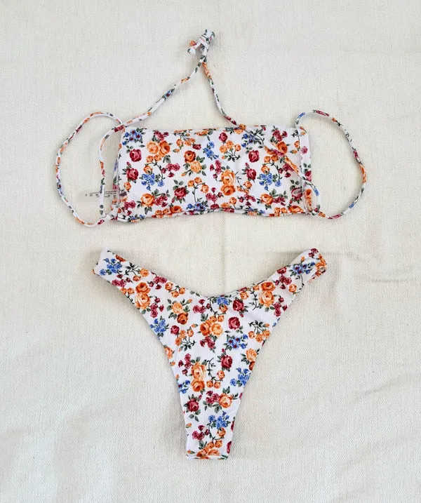 NWOT Cupshe backless stringy cute cheeky Floral Bikini Set vacation beach - Image 4