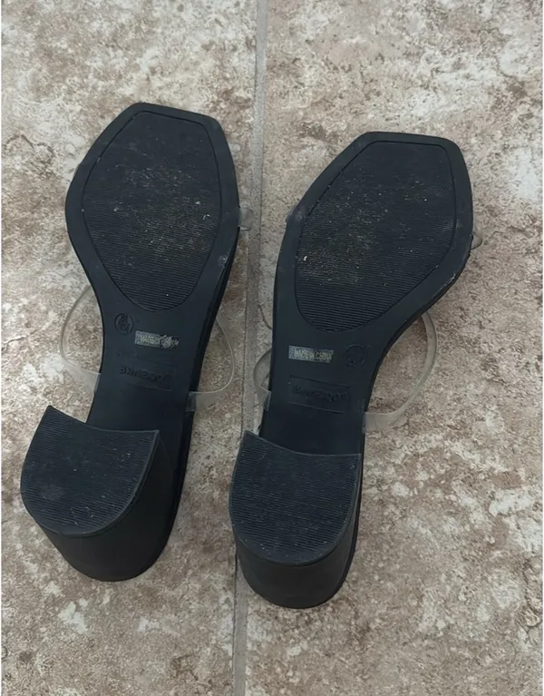 Heels Black Size 6.5 - Image 3