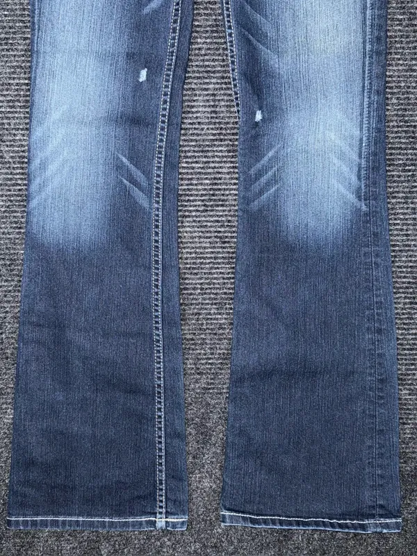 Vintage Y2K Buckle BKE Sabrina Low Rise Flare Jeans Sz 26 x 32.5 Dark Distressed - Image 5