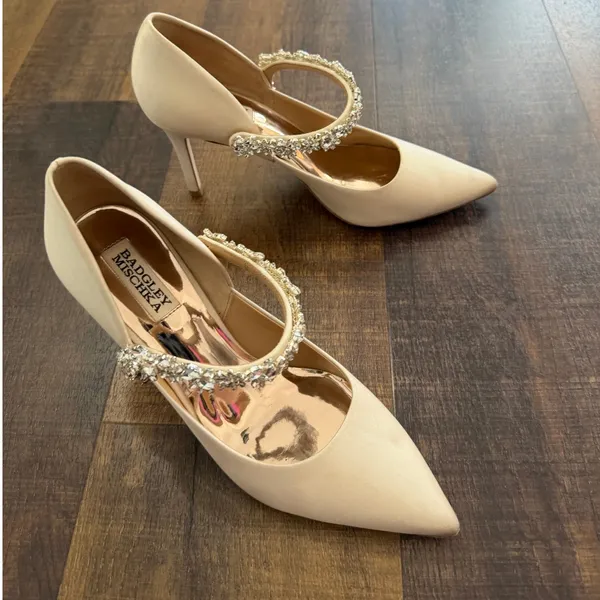 Badgley Mischka Esperanza Satin Crystal Embellished Heels Nude Size 8.5 - Image 10