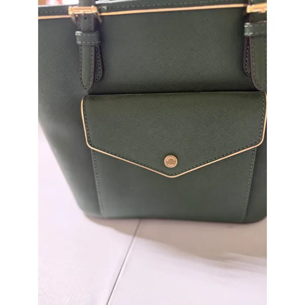 Michael Kors Voyager Medium Top Zip Tote Dark Green Saffiano Leather Handbag - Image 8