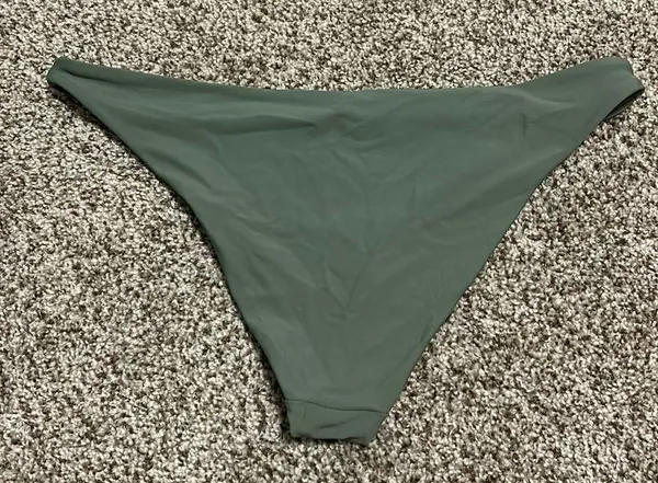 Bikini Bottoms Green - Image 2