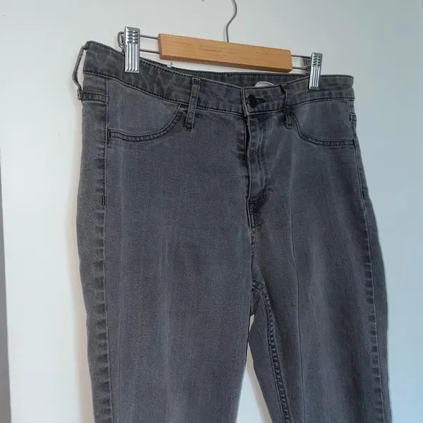 𝅺GRAY Skinny Jeans Size 30 - Image 9