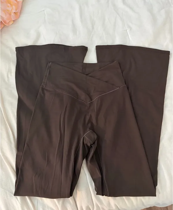 Sunzel Amazon Flare Leggings - Image 2