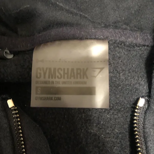 Gymshark cropped zip up hooded sweatshirt - small - Image 2