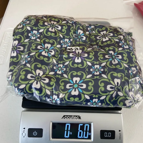 EUC SB Scrubs women’s green navy floral print v-neck‎ tie back pocket scrub top - Image 8