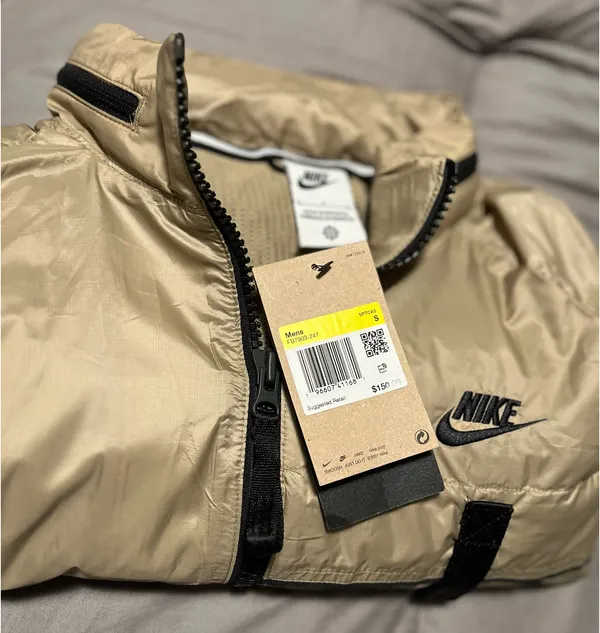•NWT• Nike Tech Gold windbreaker jacket size Small - Image 3