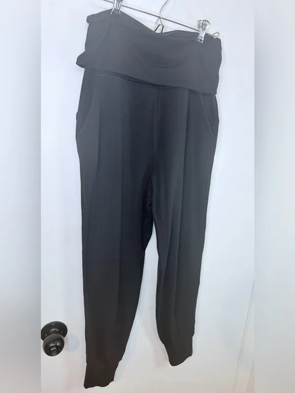 Lululemon Align Foldover High Rise Jogger Pants Black Pockets Cuffed - Image 3