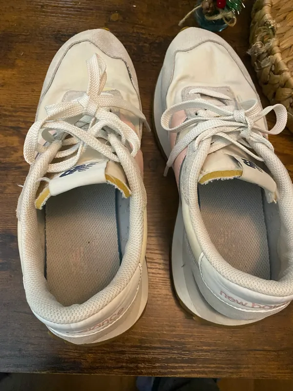 NEW BALANCE 237 size 9.5 US, Trainers In White And Pastel Pink Lace Up Sneaker - Image 6