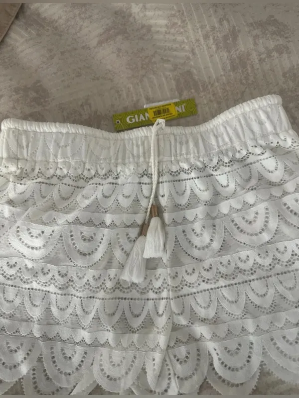 Gianni Bini White Eyelet Lace Shorts - Image 2