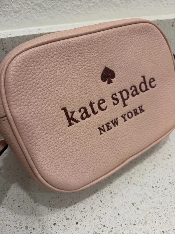 Kate Spade Purse Glitter Pink Leather Camera Bag Crossbody Pebbled Leather EUC - Image 2