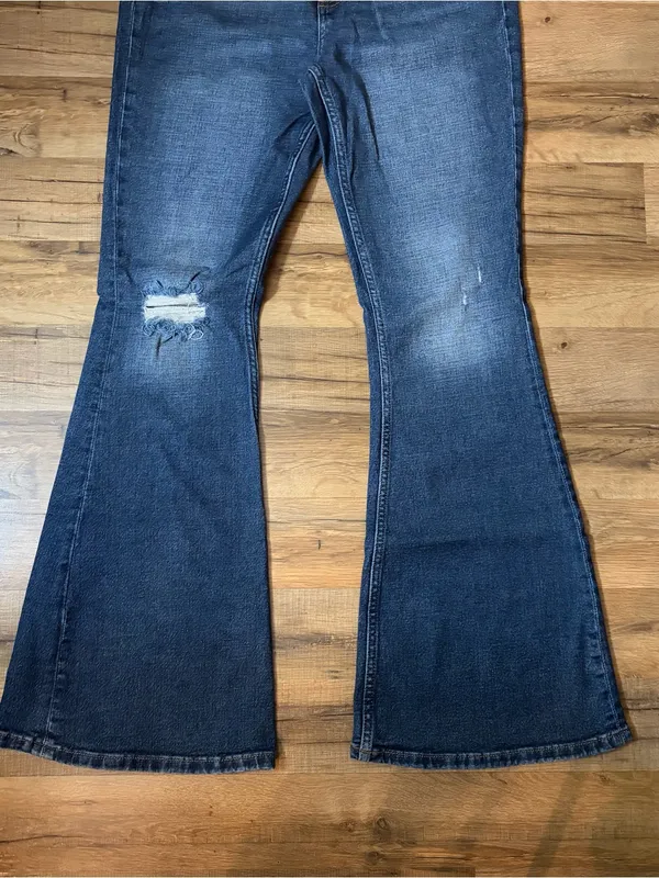 Arizona Jean Co Highest Rise Vintage 70s Flare Jeans Size 9 - Image 3
