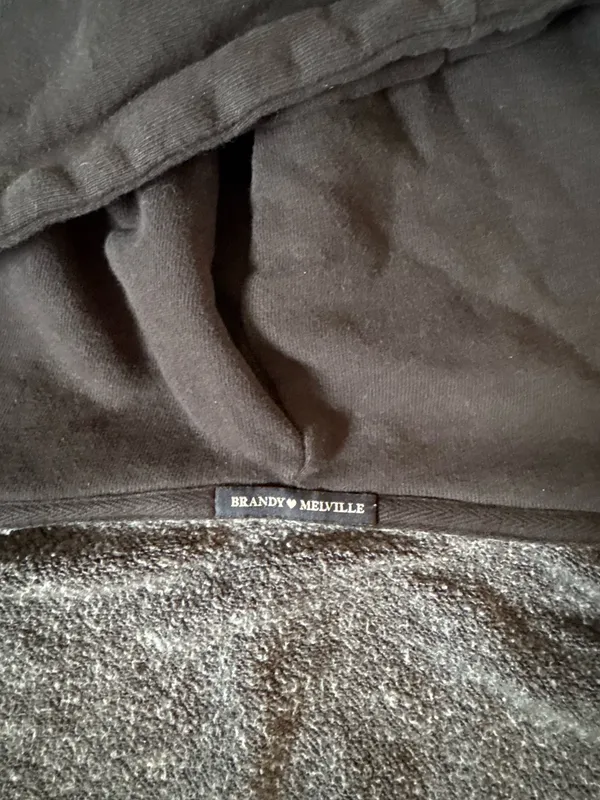 Brandy Melville Black Cropped Zip-Up - Image 3