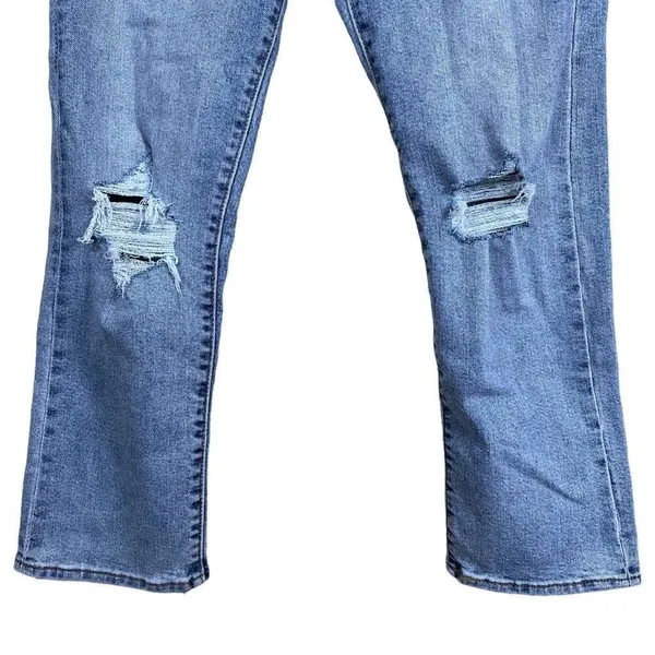 Levi’s Wedgie Straight Distressed Denim Jeans Women’s Size 29x28 - Image 4