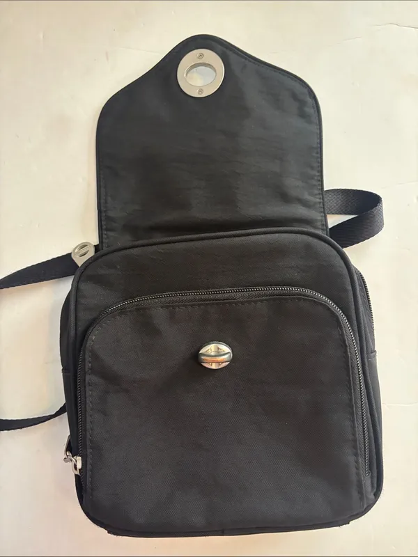 Baggallini Black Nylon Crossbody Lots Of Compartments Adjustable Strap Preloved - Image 3