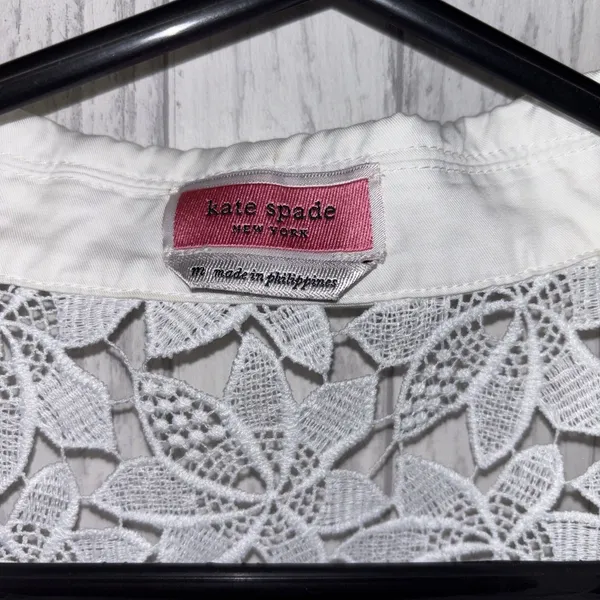 Womens Size M Kate Spade Lace Top White EUC - Image 2