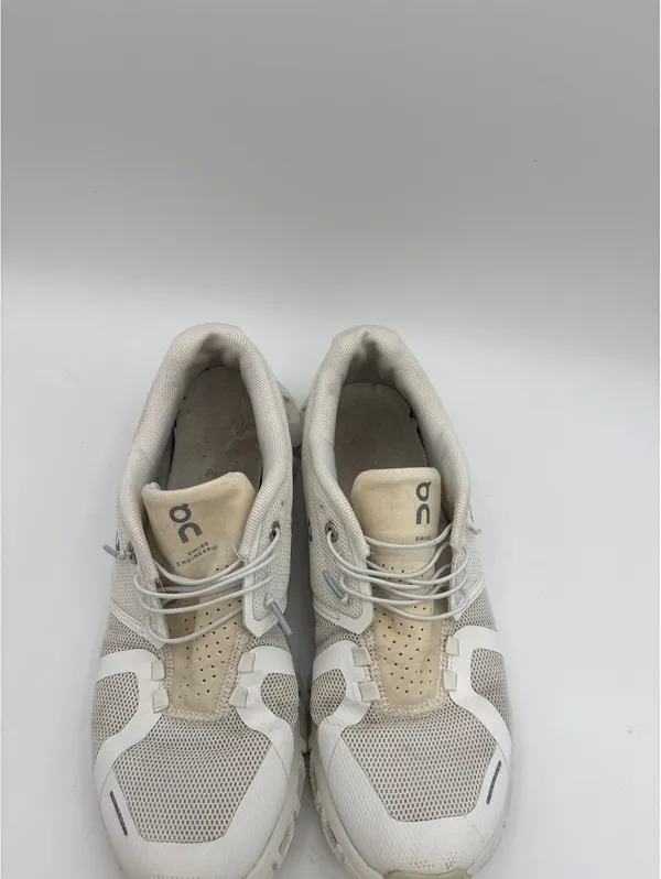 On Cloud Woman’s Size 8 Running Shoes - Excellent Condition-Running Or Casual - Image 5