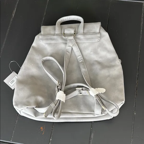 Ulta Beauty Gray Backpack with Adjustable Straps and Flap Closure - Image 2