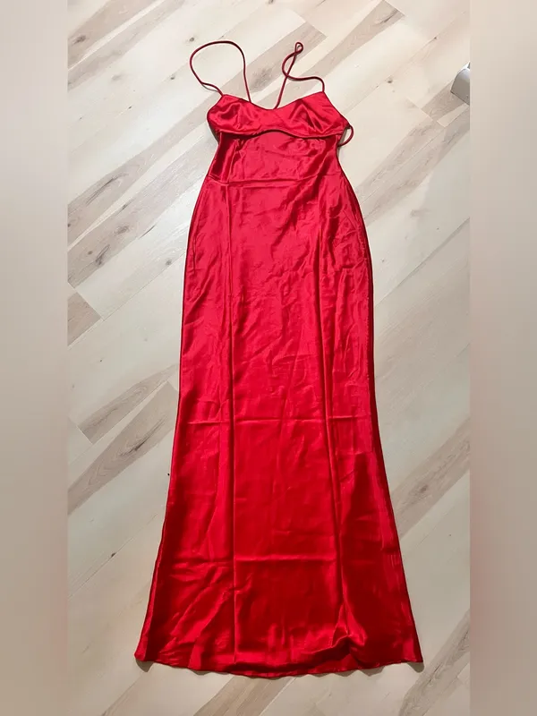 Babyboo NWT Medium Vibrant Red Satin Maxi Dress Elegant Baddie Formal Party - Image 5