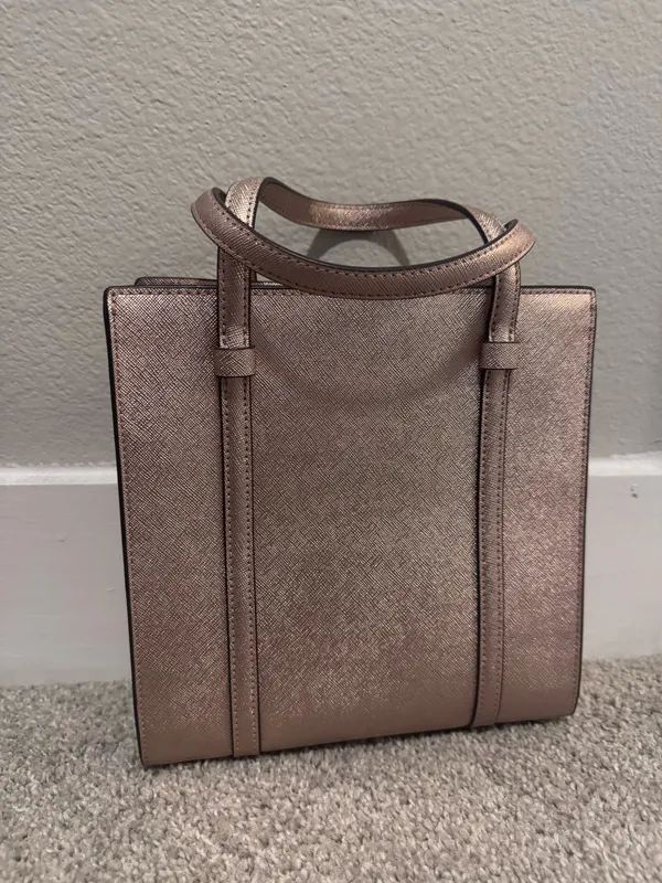 Kate Spade- Sparkly Hand Bag - Image 4