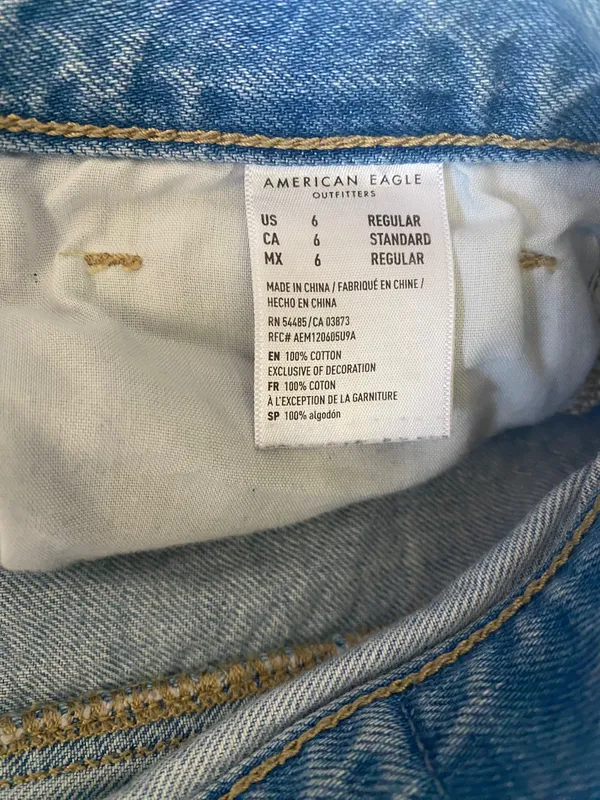 American Eagle Outfitters Mom Jean - Image 5