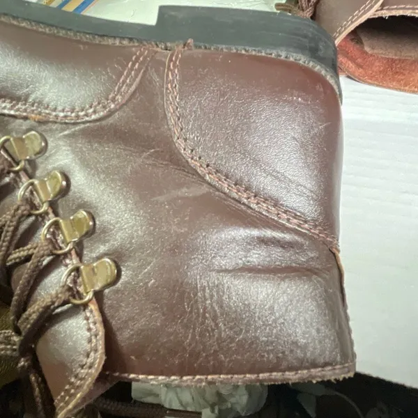 Chilis woman’s brown leather booties size 7 lace front. - Image 7