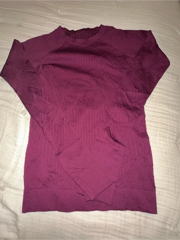 Lululemon Ribbed Rest Less Pullover Long Sleeve size 6 - Image 3
