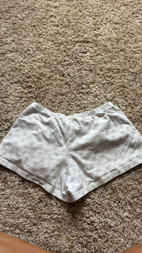 Brandy Melville sleep shorts  - Image 4
