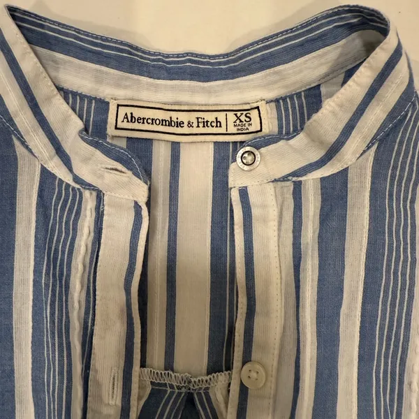 Abercrombie & Fitch Blue and White Striped Blouse - Image 2