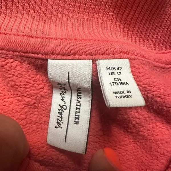 Paris Atelier & other stories rose crewneck 12 - Image 4