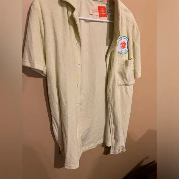Free planet yellow terry cloth‎ small button down - Image 3