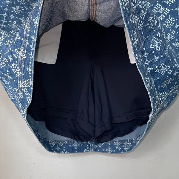 CJ Banks Plus Size 14W Blue White Print Denim Jean Skort Skirt Preppy Chic - Image 3