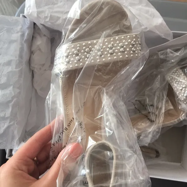 Brand New Steve Madden Blush Suede Studded Stiletto Heels - Image 7
