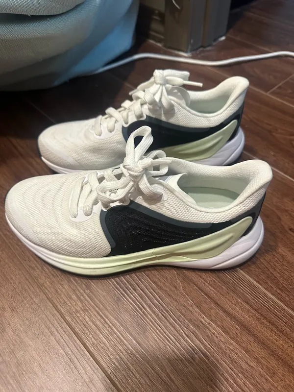 Lululemon Running Shoes Blissfeel - Image 6