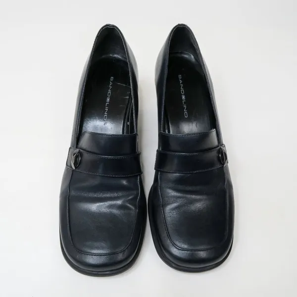 Vintage 90s Bandolino Navy Leather Heeled Loafers - Image 2