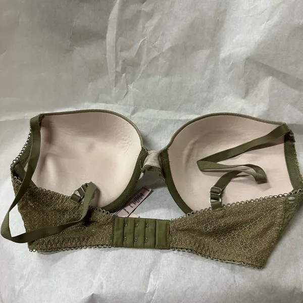 Victoria's Secret Green Lace Padded Bra - Image 2
